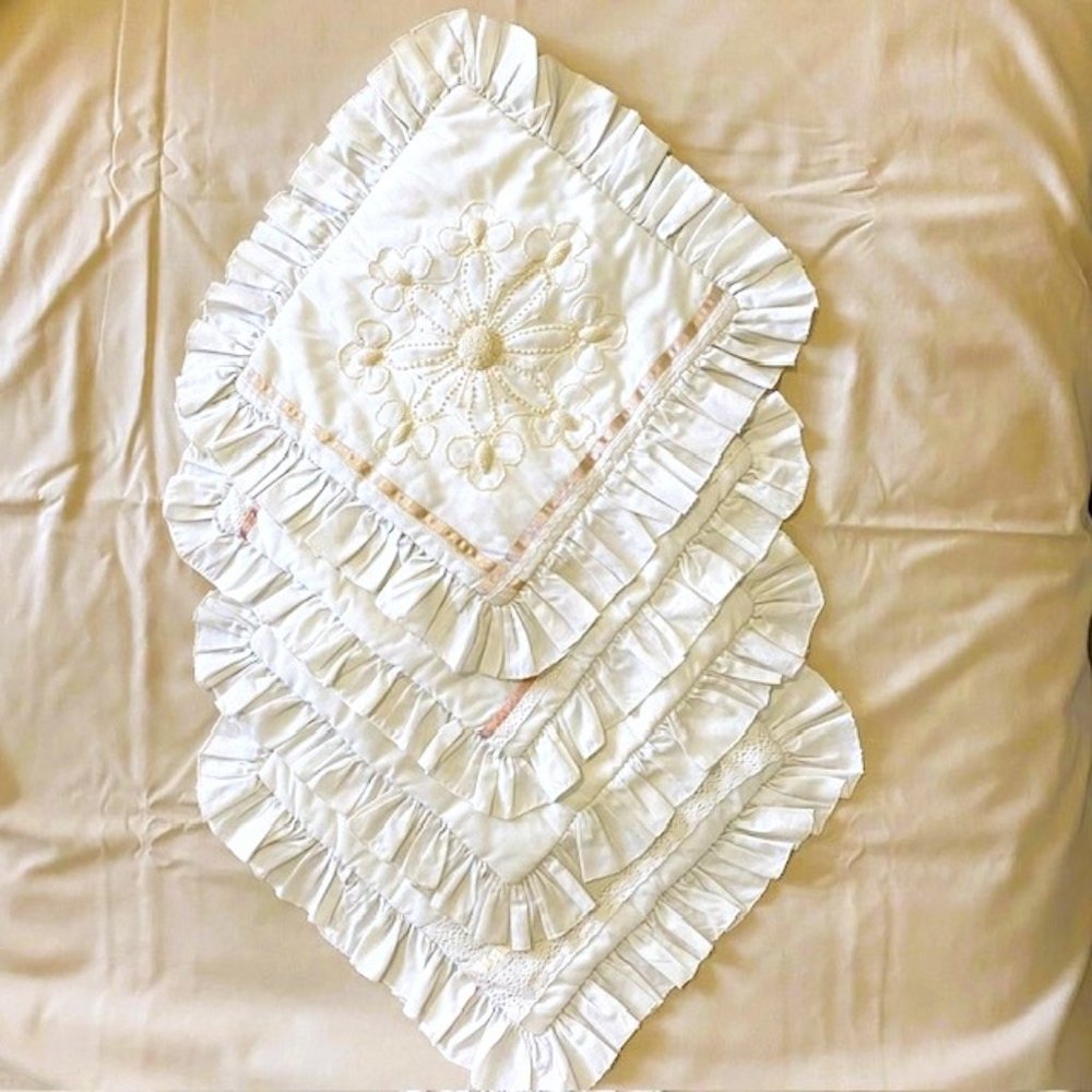 Vtg Candlewick Cushion Covers Cream Handmade  set of 4